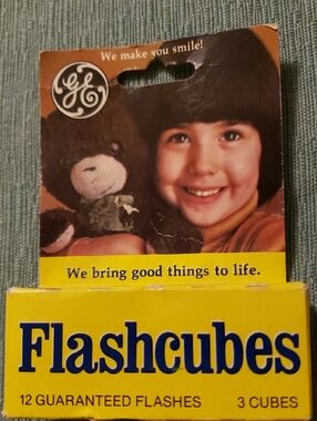 GE Flashcubes Vintage